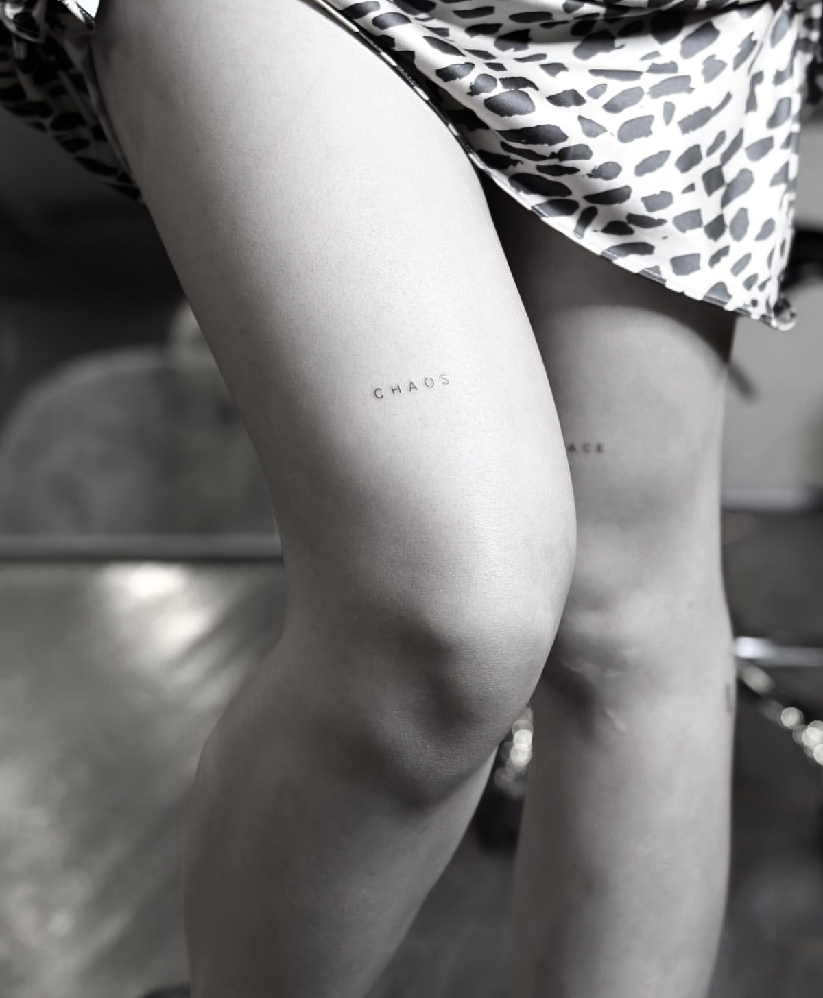 knee thigh tattoo ideas women