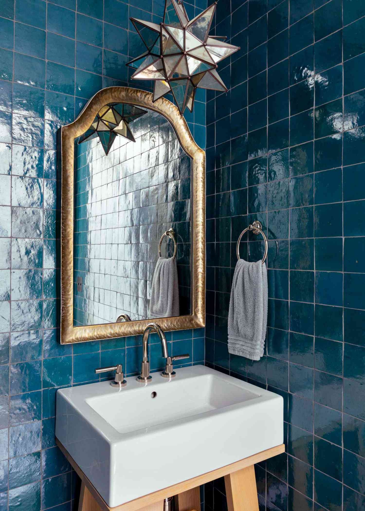How to Transform Your Space with Stunning Blue Bathroom Tiles