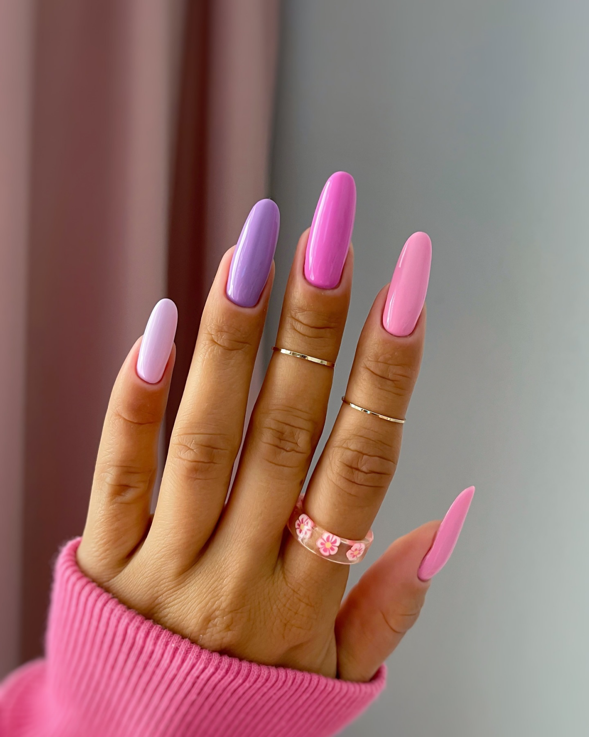 pink gradient nails