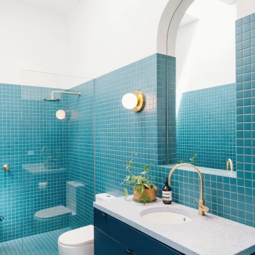 vintage blue tile bathroom decorating ideas