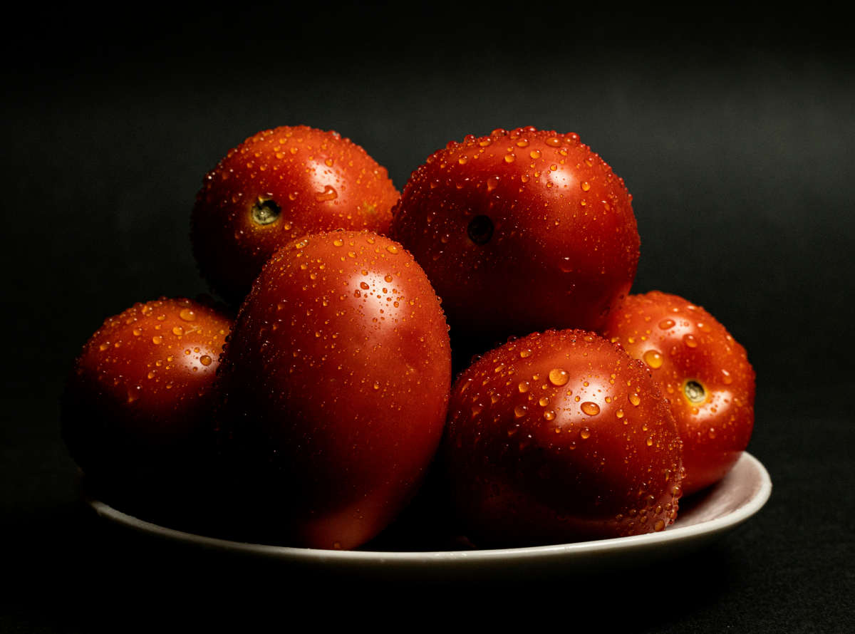 washed plum tomatoes