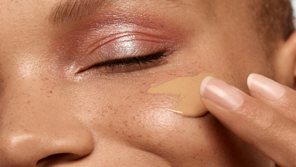 Tinted Moisturizer Vs Foundation Which One Is Best For You 