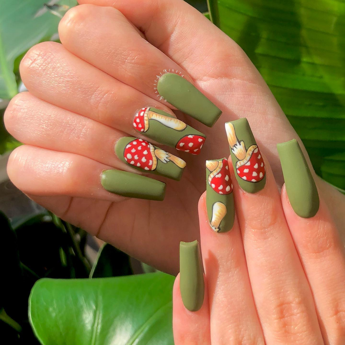 cottagecore nails red mushrooms green nails