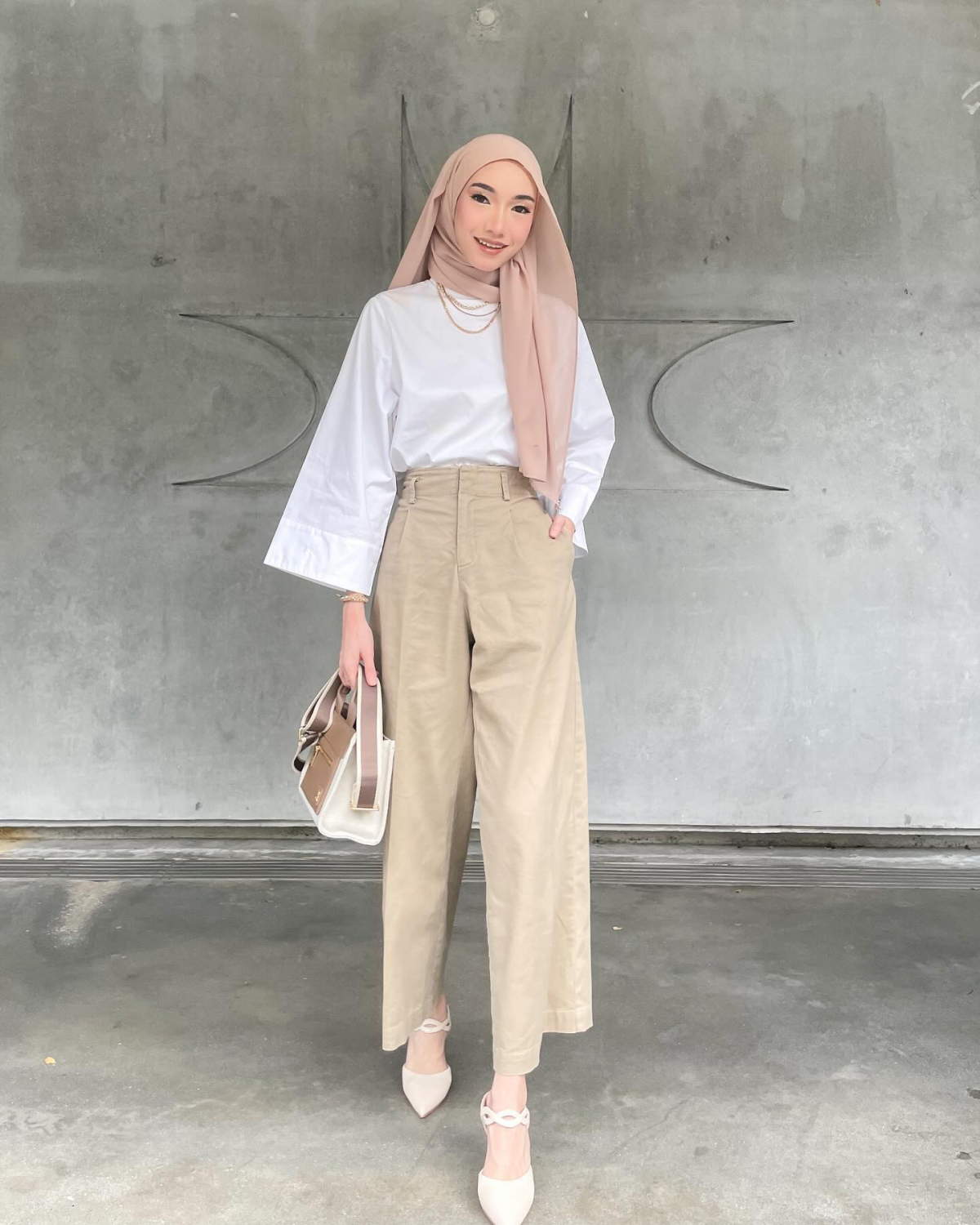 dress pants outfit with white blouse