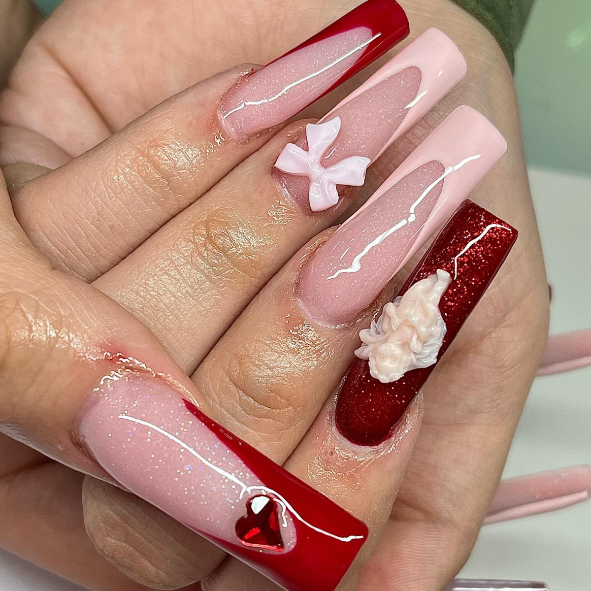 red and pink nails