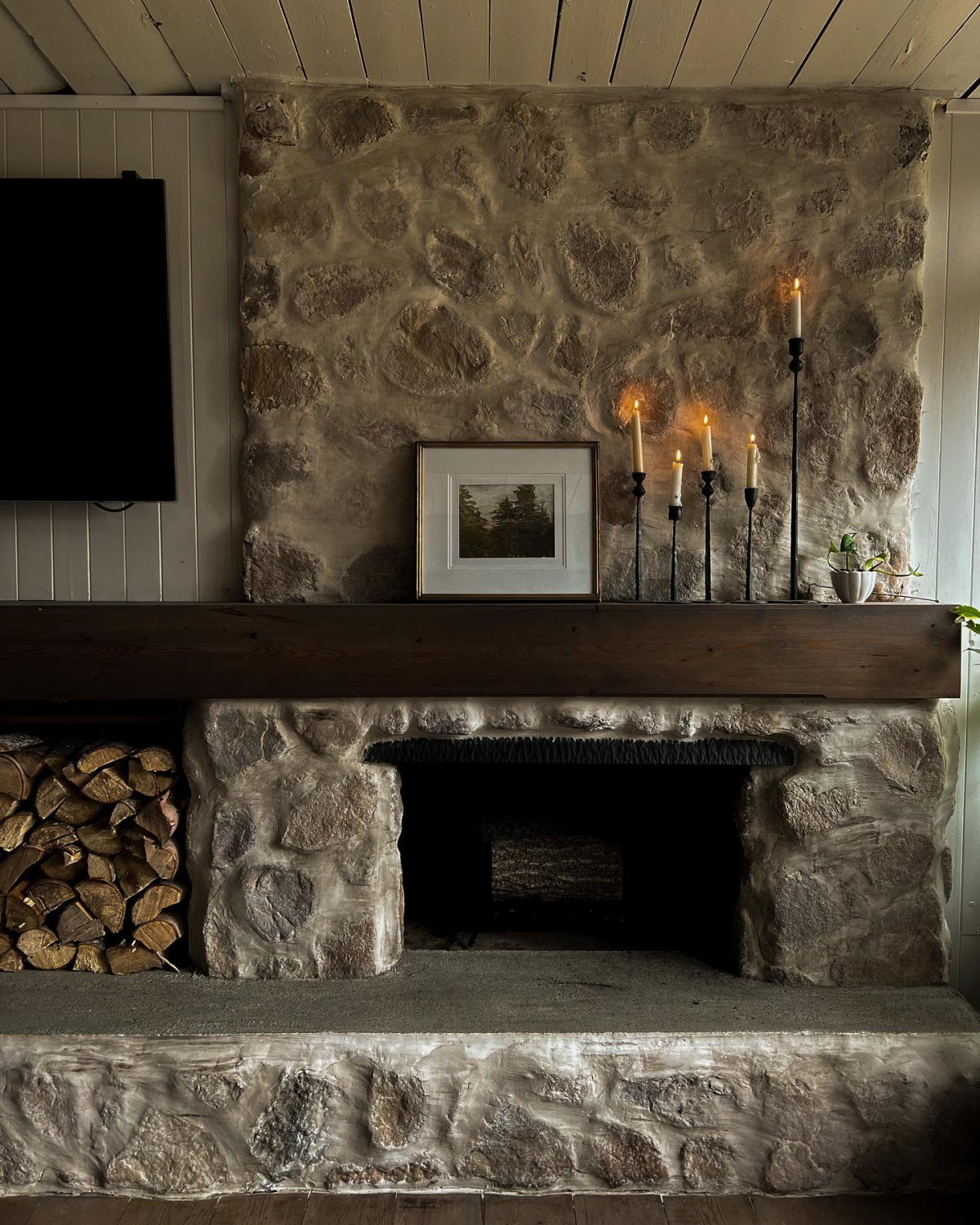 10 Rock Fireplace Ideas That Are Sure To Spark Your Interest
