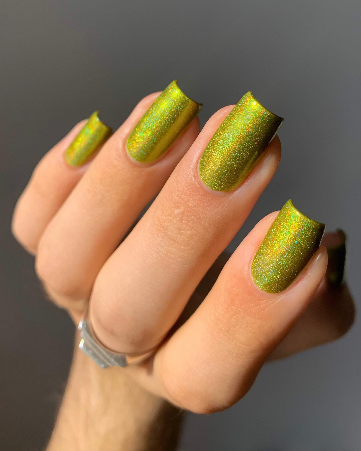 sparkly green nails