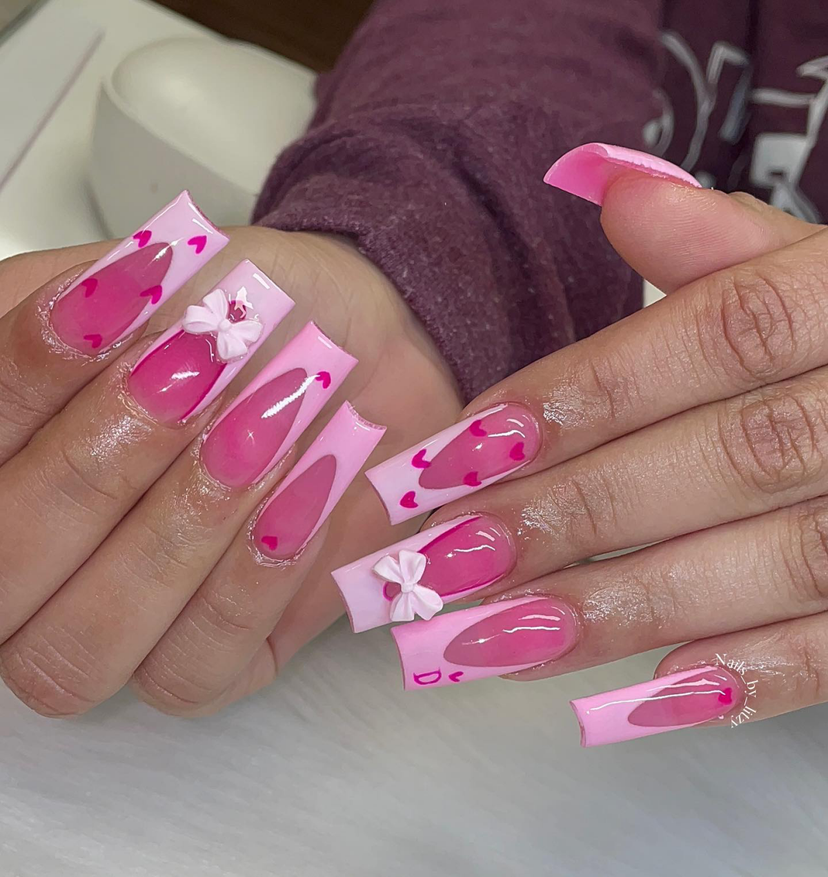 two toned nails pink hues