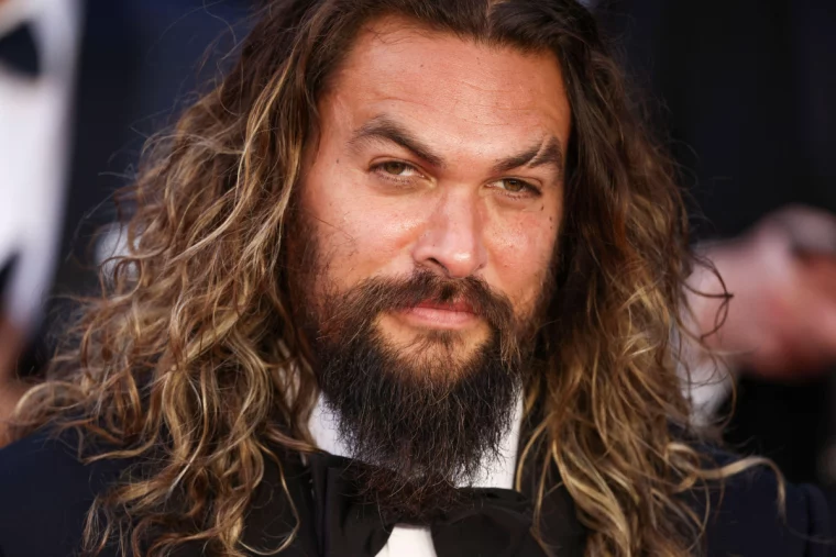 eyebrow slit jason momoa