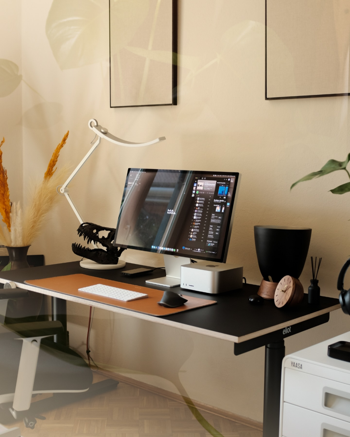 aesthetic desk setup for men