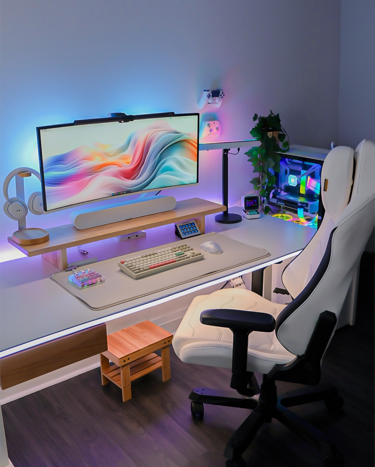 setup desk for gamers